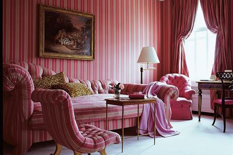 lee-radziwill-new-york-sitting-room-1569864292