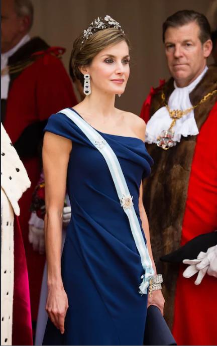 letizia-blue-dress-022111
