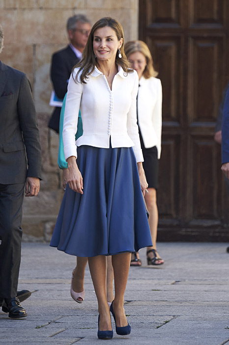 letizia-blue-dress-a