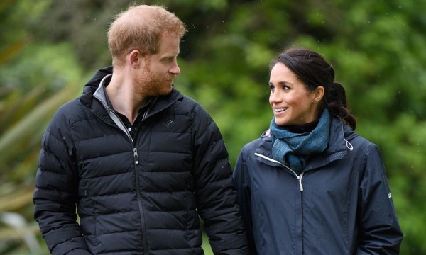 harry-meghan-hiking-t.jpg