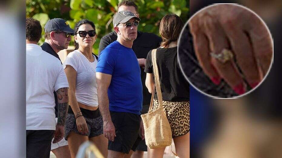 Jeff-Bezos-Sanchez-St-Barths-Mega