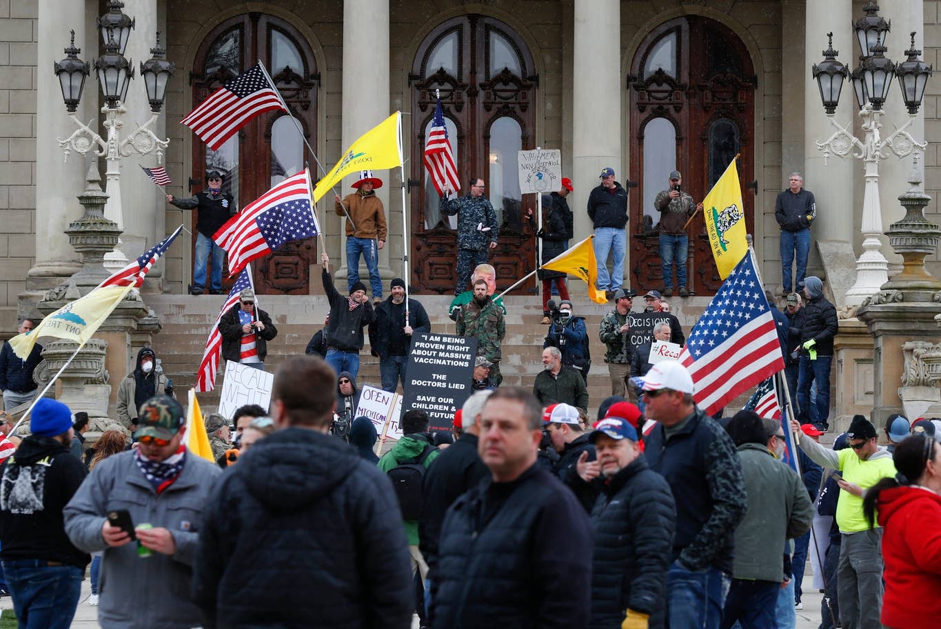 michigan-protest-lansing-coronavirus-measures-0