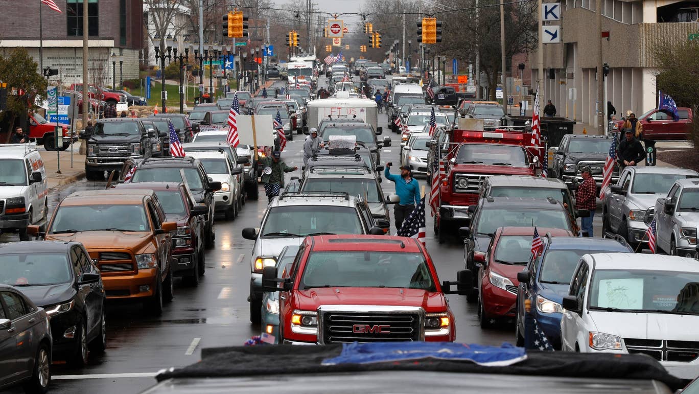 michigan-protest-lansing-coronavirus-measures-1