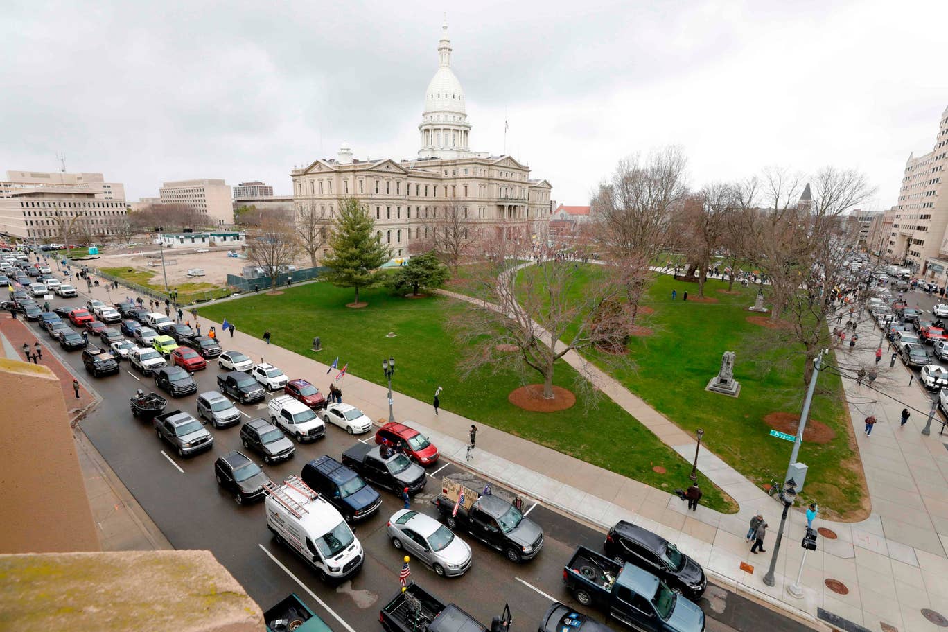 michigan-protest-lansing-coronavirus-measures-6