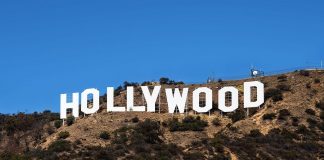 1200px-Hollywood_Sign_(Zuschnitt).jpg