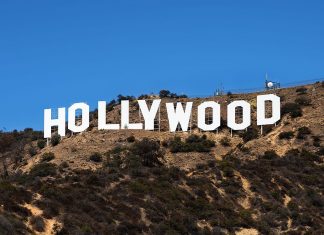 1200px-Hollywood_Sign_(Zuschnitt).jpg