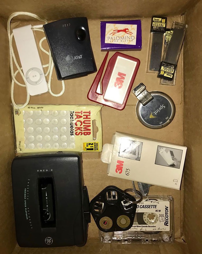 things-found-quarantine-cleaning-8-5e956cd6ef01d__700 (1).jpg