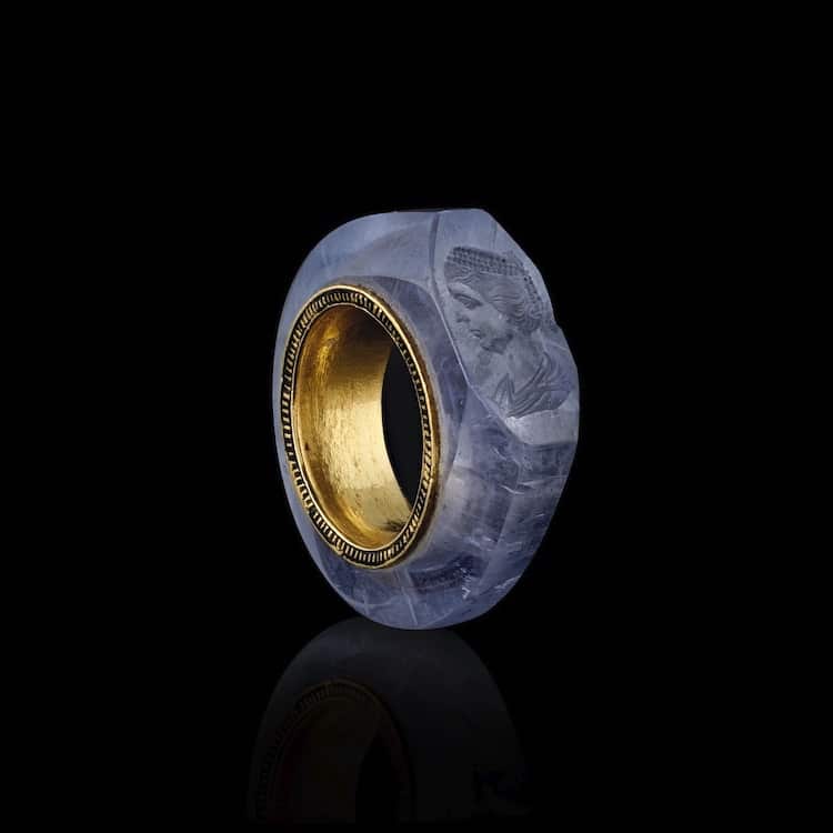 sapphire-caligula-ring-1