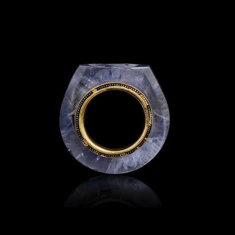 sapphire-caligula-ring-2