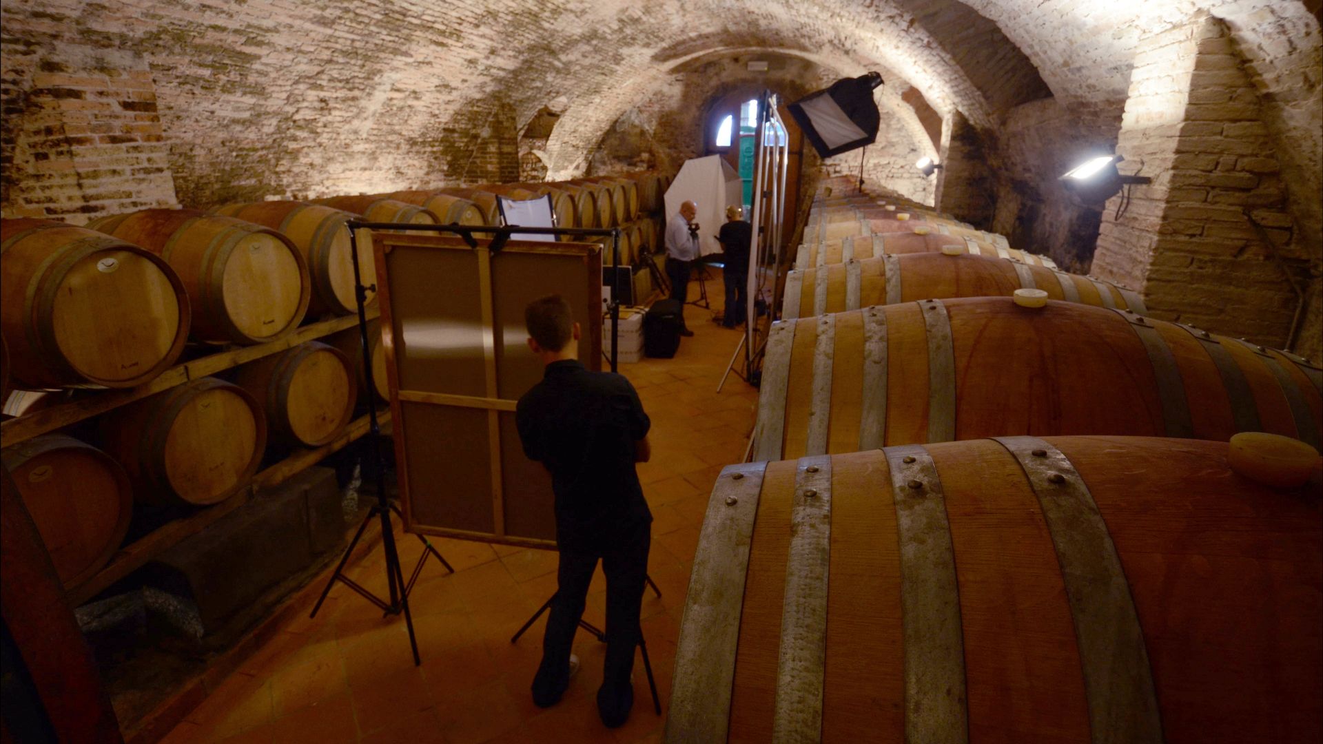 mona_wine-cellars