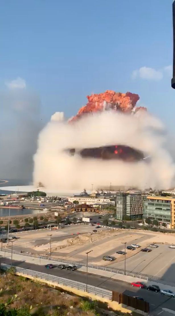0_Explosion-rocks-Beirut