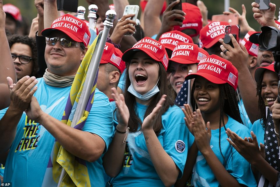 34232248-8826761-Supporters_of_President_Donald_Trump_rally_at_The_Ellipse_before-a-207_1602366540239