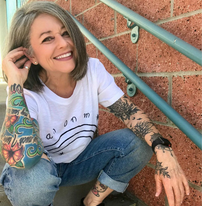 1610206660-6530-themNpJW-vTUI