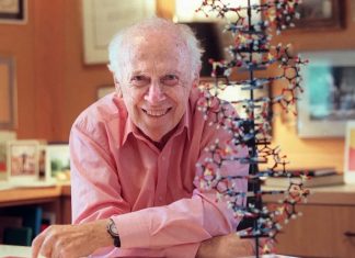 DNA之父沃森去世。天才科学家歧视女性和黑人,走完了争议的一生