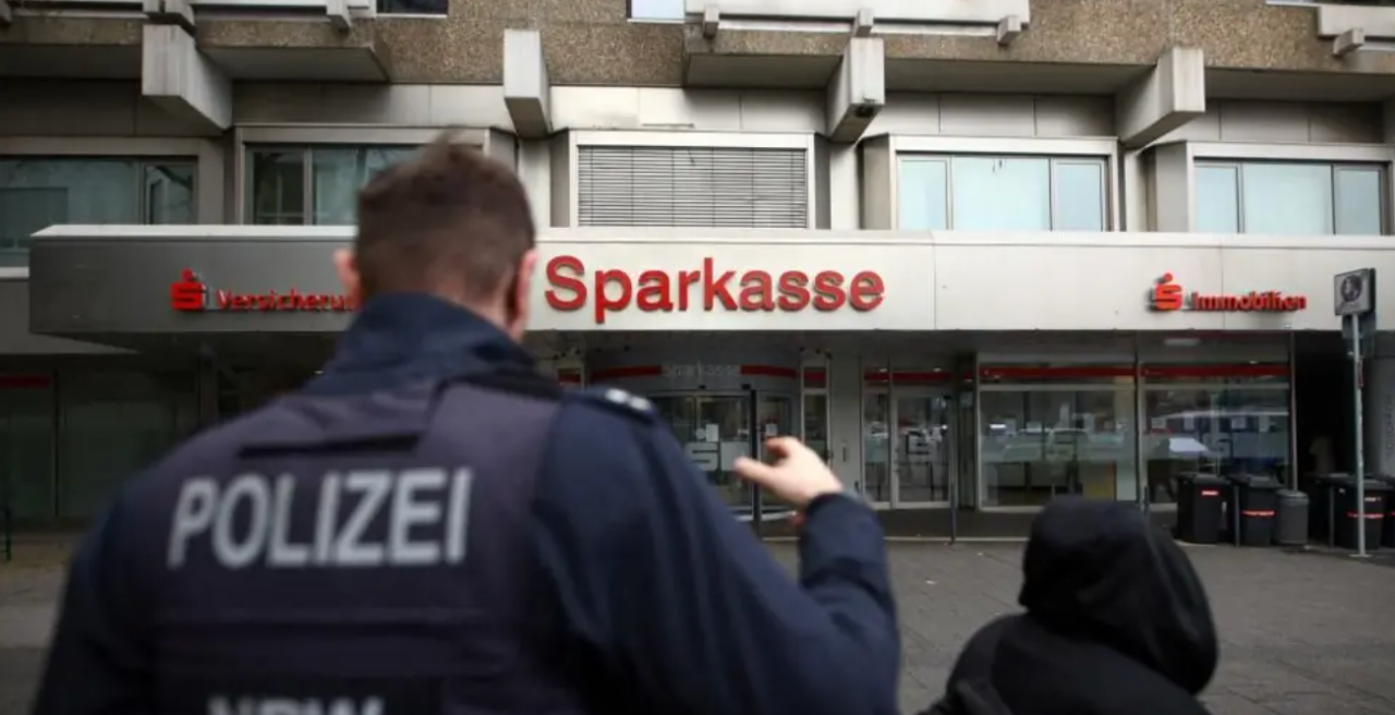 1771253631-8238-20260215